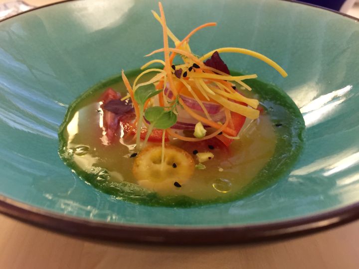 Ceviche di merluzzo con pomodoro giallo e latte di tigre