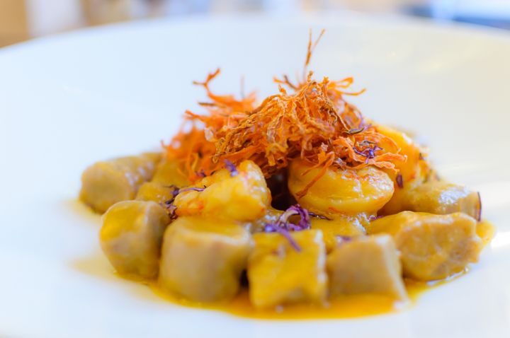 Gnocchi di castagna con crema di zucca e zucca disidratata