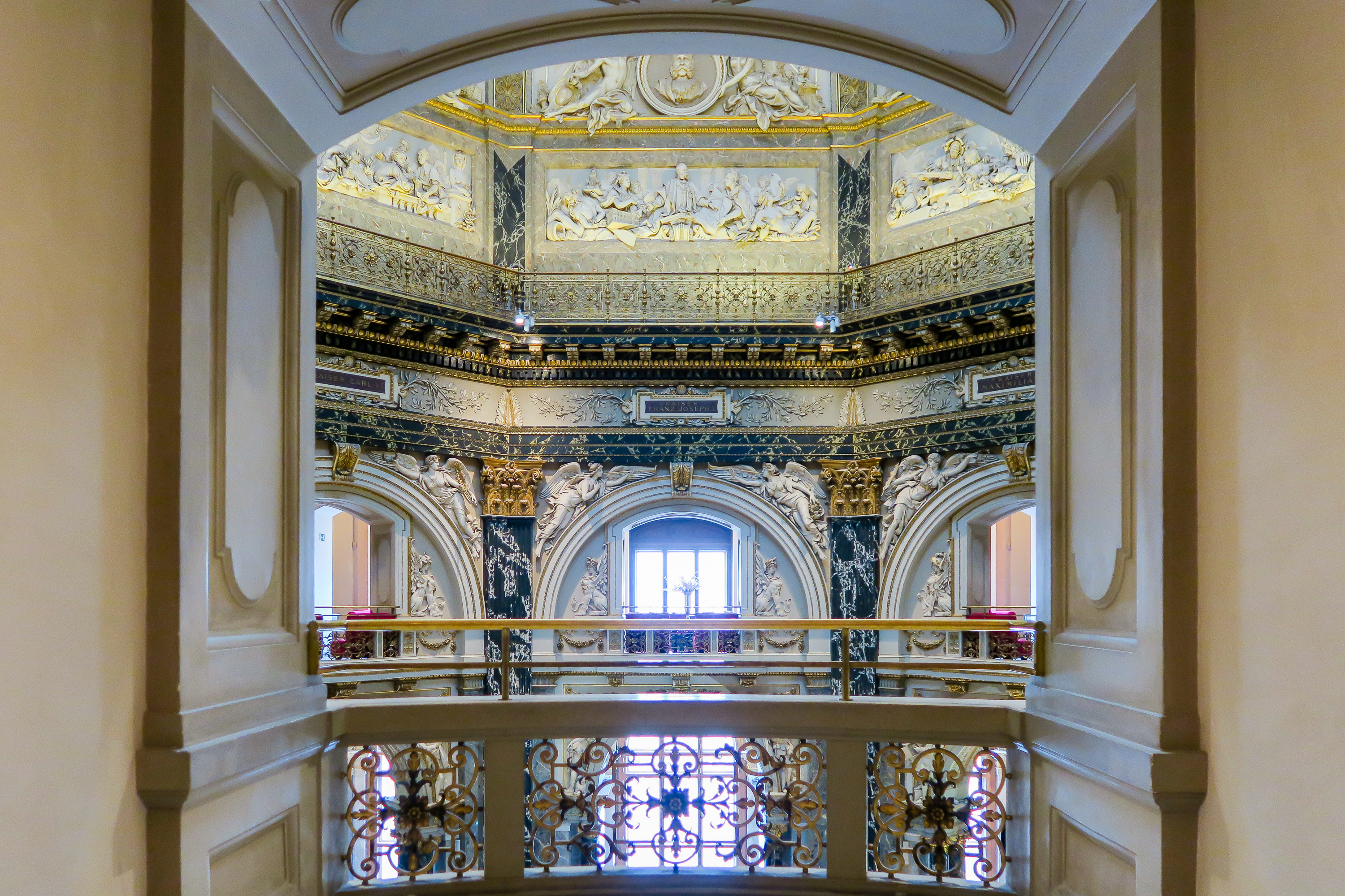 miss_claire_vienna_ii-1043