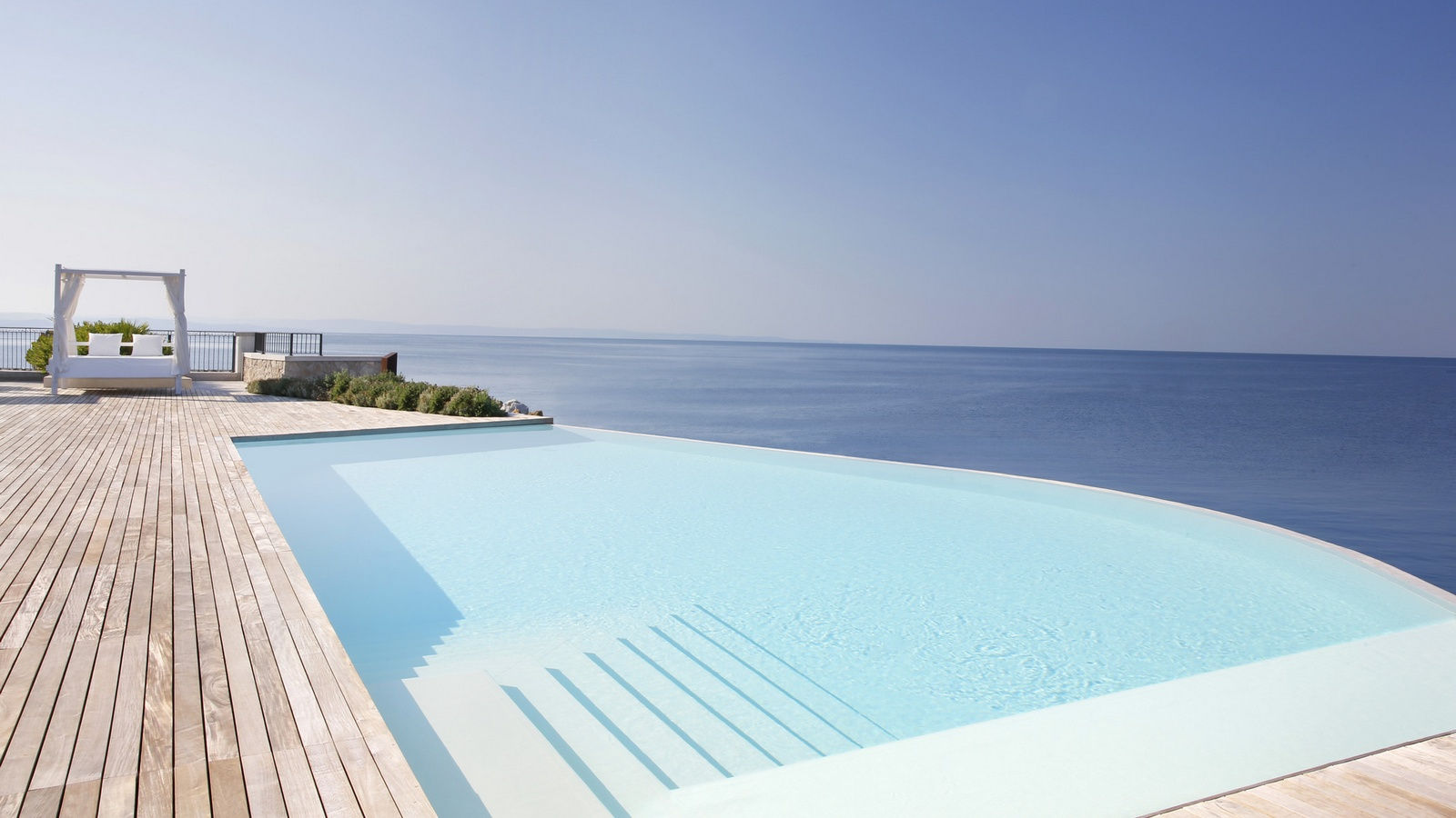falisia-resort-spa-portopiccolo-beach-club-sea-view