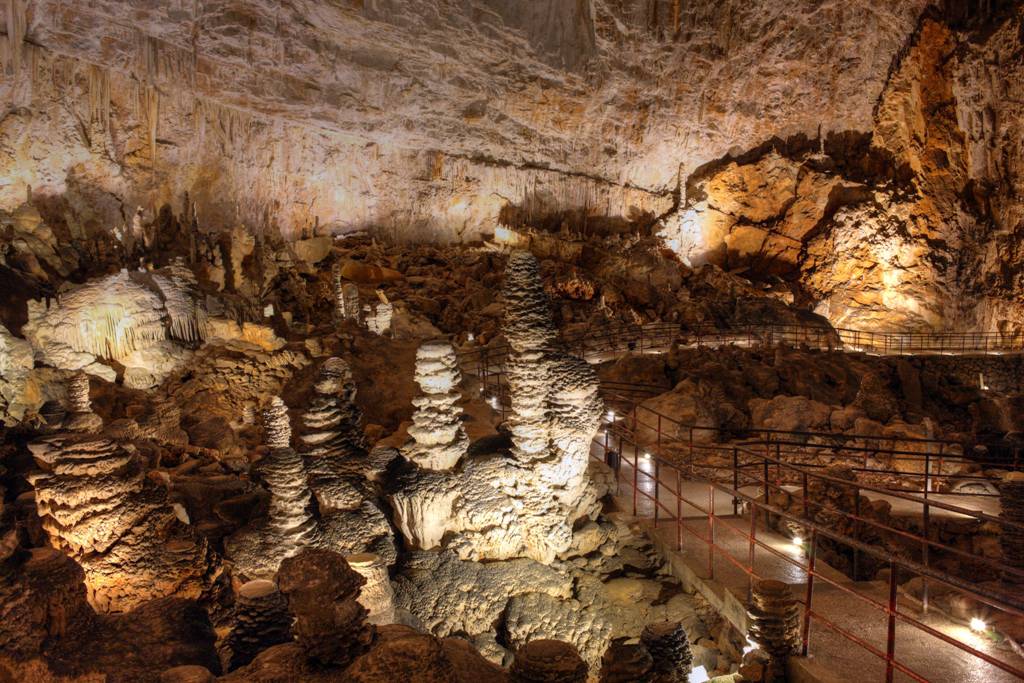 grotta-gigante-missclaire1