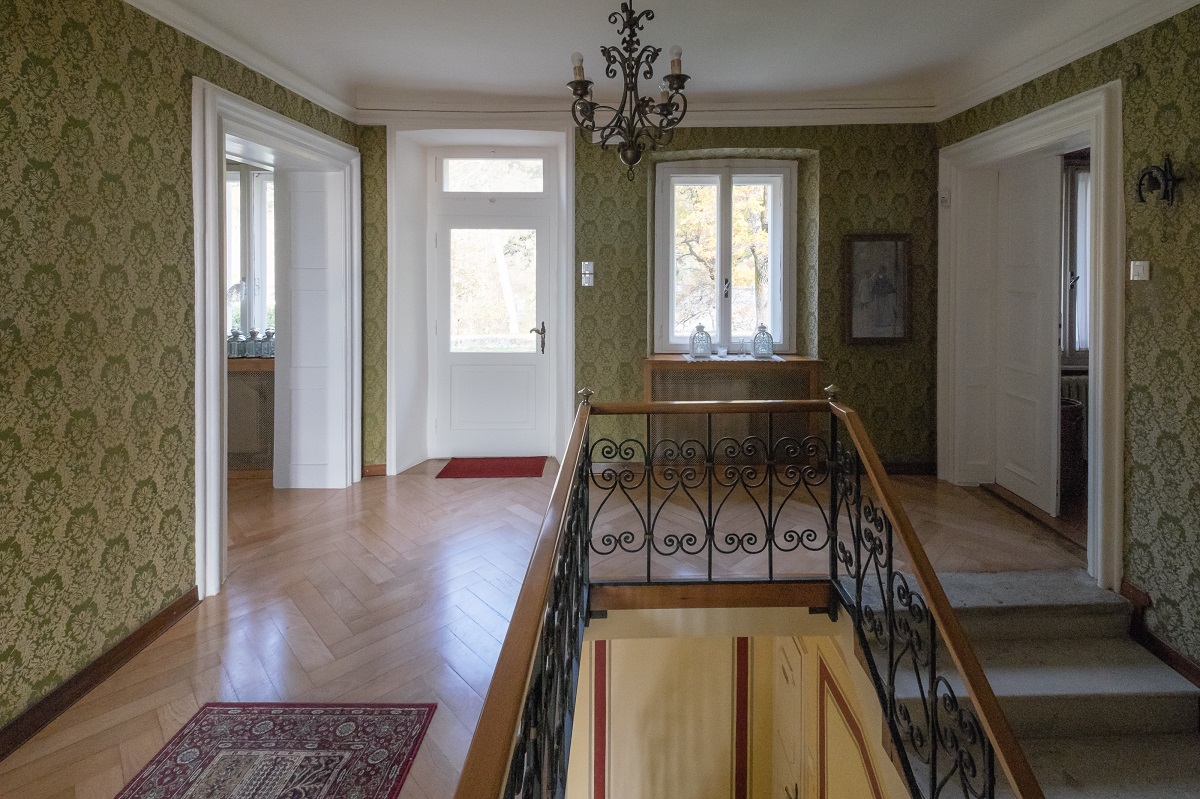 miss_claire_villa_bonomo-1021